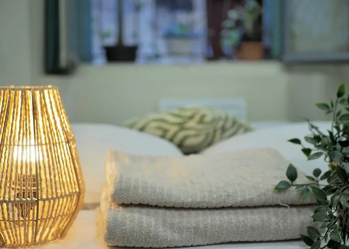 Appartement Palmiers, Coeur De Ville Sur Le Parcours Des Arts
